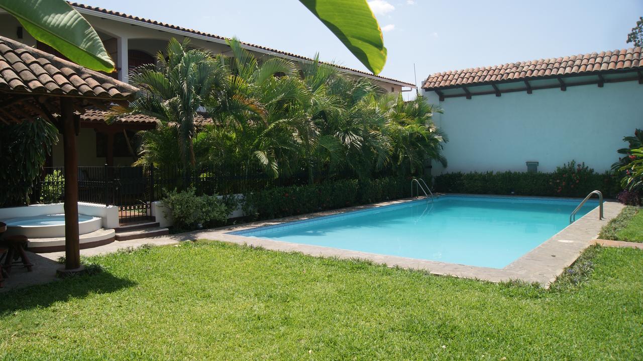Hotel Cacique Adiact Leon Luaran gambar