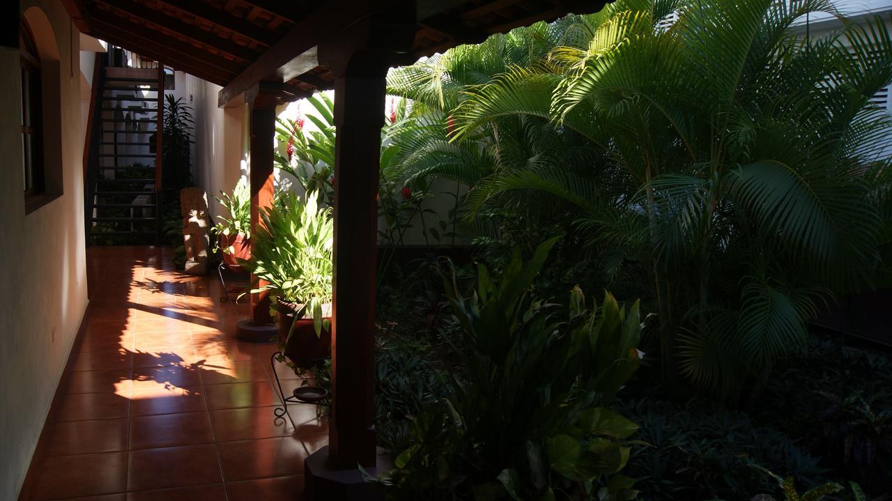 Hotel Cacique Adiact Leon Luaran gambar